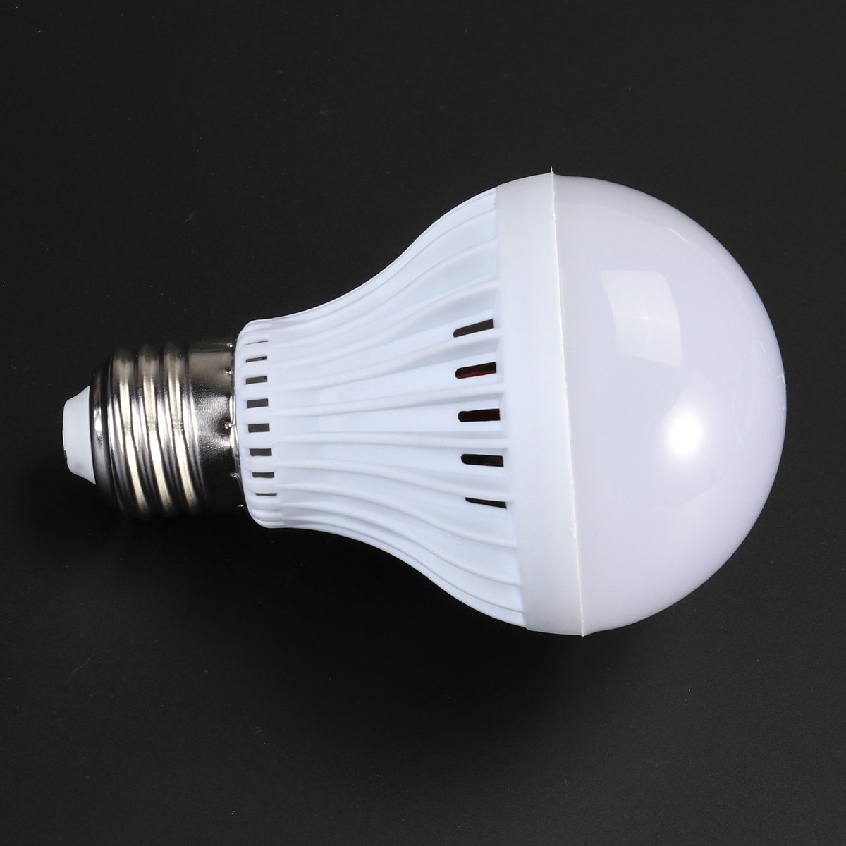 Light Bulb Led White For Home  - Smart Home Energy Management recension och pris